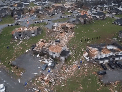 Nature Havoc In America केंटकी में 70 की मौत, केंटकी में गवर्नर ने लगाया आपातकाल