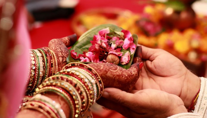 Minimum Age For Marriage In India Is 21 : Govt work to raise legal age of marriage for women to 21