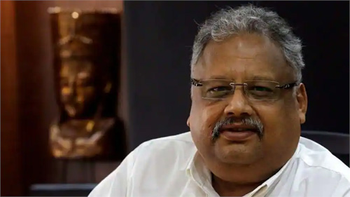 Rakesh Jhunjhunwala के पसंदीदा शेयर Titan में दिख रही तेजी, 25 फीसदी तक अपसाइड का अनुमान