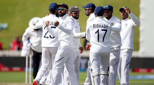 Ind VS New Zealand 2nd Test Match भारत के 325 रनों के जवाब में न्यूजीलैंड की पहली पारी 62 रन पर सिमटी