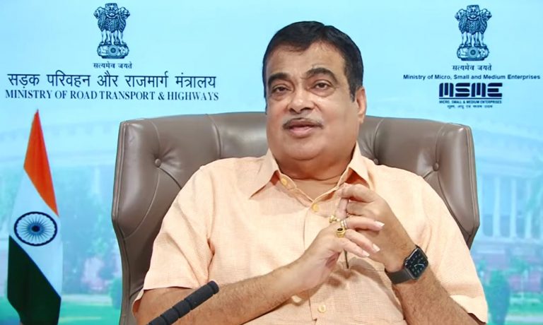 Nitin Gadkari पेट्रोल से सस्ता है इलेक्ट्रिक व्हीकल चलाना: गडकरी