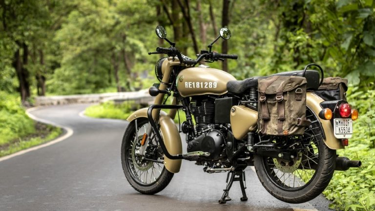 Royal Enfield 3 मिनट के अंदर अपने घर में लाएं रॉयल एनफील्ड की मोटरसाइकिल, जानिये कौन सी कंपनी दे रही ऐसा लोन?