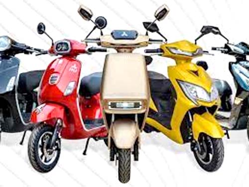 Electric Scooters खरीदने का बना रहे हैं मन, ये स्कूटर देते हैं जबरदस्त रेंज