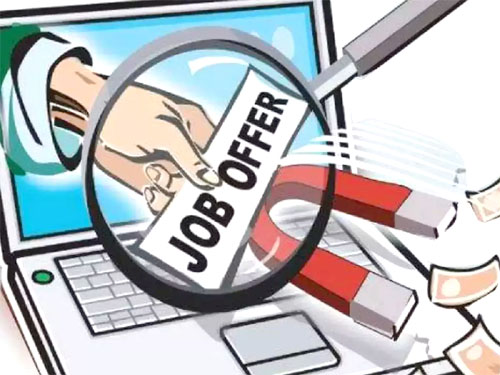 Fake Job दिलाने वालों से सावधान, इनकम टैक्स डिपार्टमेंट ने जारी किया नोटिस