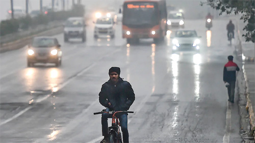 Weather Update उत्तर भारत में खिली धूप, 2 दिन बाद फिर बारिश के आसार