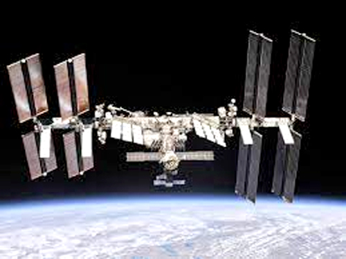 रूस ने दी International Space Station नष्ट करने की चेतावनी, जानिए आज के अपडेट्स