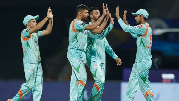 IPL 2022 LSG Win By 12 Run : आवेश खान ने दो विकेट लेकर पलटा मैच, 12 रनों से जीत की हासिल