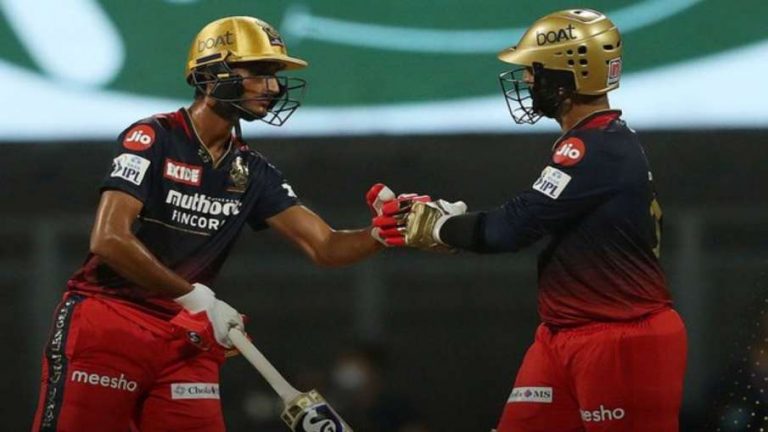 IPL 2022 RCB Beat RR : आरसीबी ने राजस्थान को 4 विकेट से हराया