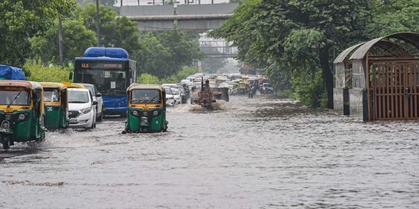 बारिश से रामलीला मैदानों की हालत हुई खराब: बिधूड़ी