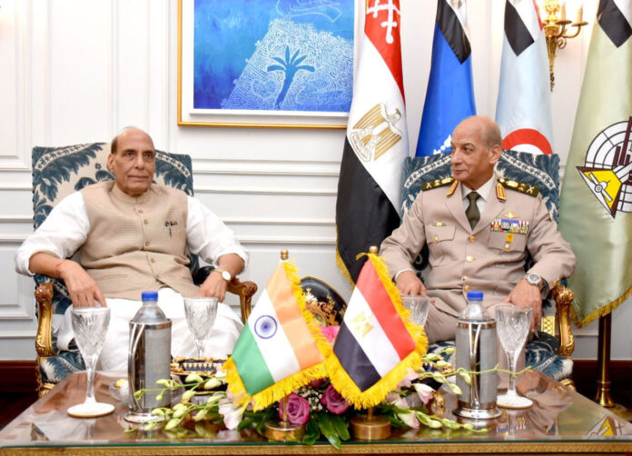 India and Egypt hold talks on defense ties