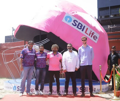 SBI Life Insurance and Rajasthan Royals franchise unveils a larger-than-life ‘helmet’ installation at Sawai Mansingh Stadium, Jaipur