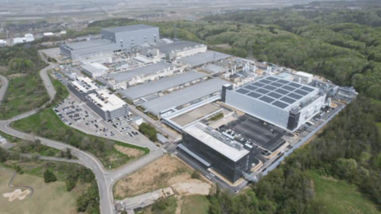 Toshiba Completes New 300-Millimeter Wafer Fabrication Facility for Power Semiconductors