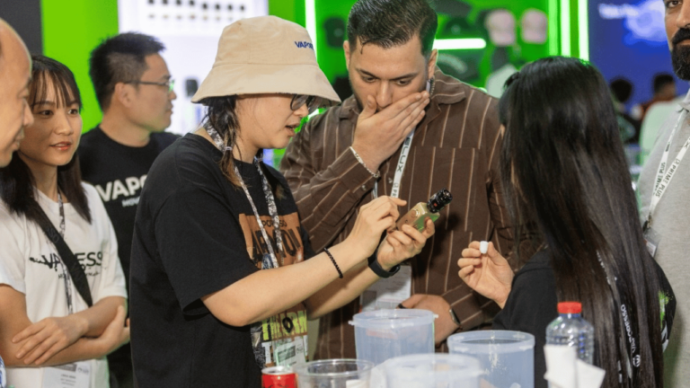 VAPORESSO’s Excellence in Full Display at Vapouround MENA Awards and World Vape Show 2024 