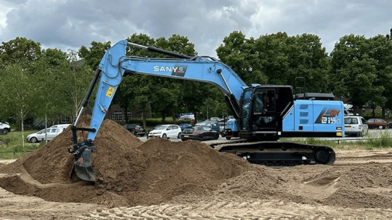 SANY’s Electric Excavator SY215E Makes European Debut 